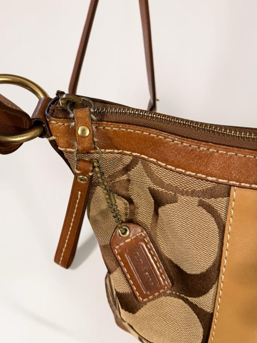 SOLD COACH Vintage Signature C Canvas Leather Stripe Shoulder Bag 10542 Tan - Picture 5 of 16